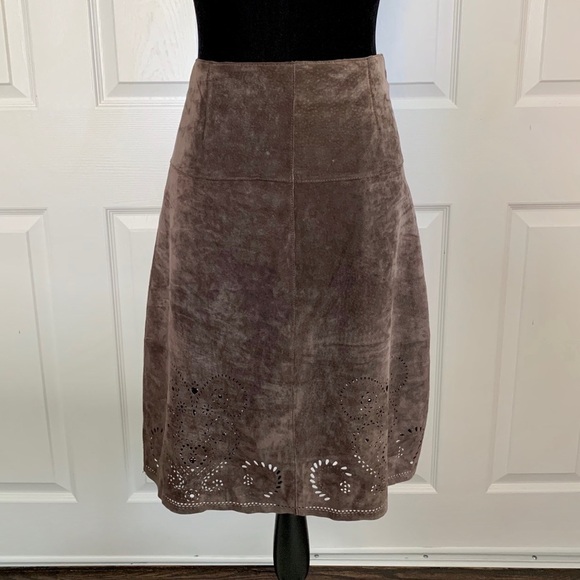 Siena Studio Brown Suede Skirt w/ laser cut Hem - Picture 2 of 7